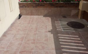 Pose de carrelage sur une terrasse et son muret (Cormontreuil)