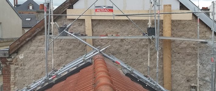 Echafaudage sur toiture