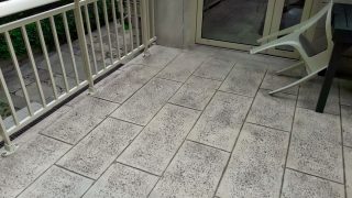 Accord des couleurs de la maison et de la terrasse