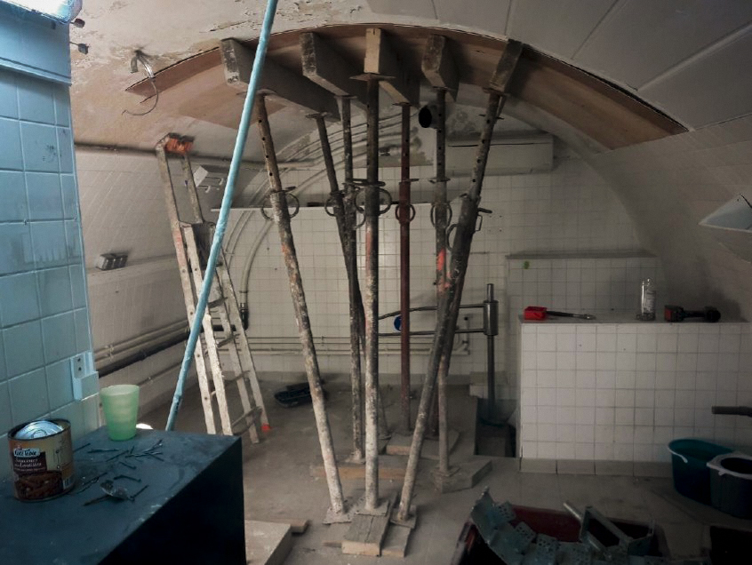 Étaiement de plancher pendant un chantier de rénovation