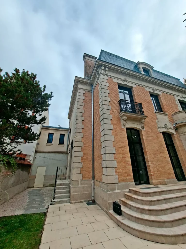 Maison bourgeoise rémoise avant réfection de cheminée