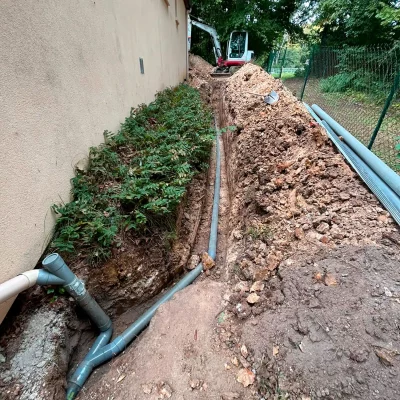 Tranchée de drainage avec réseau d’évacuation